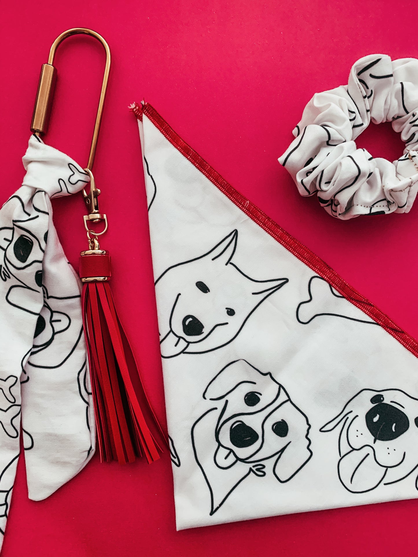 Doggos locos | keychain - The Doggo Design Co